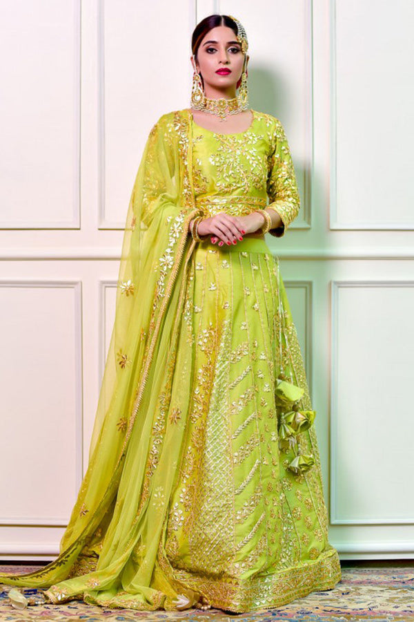 Ania Lehenga